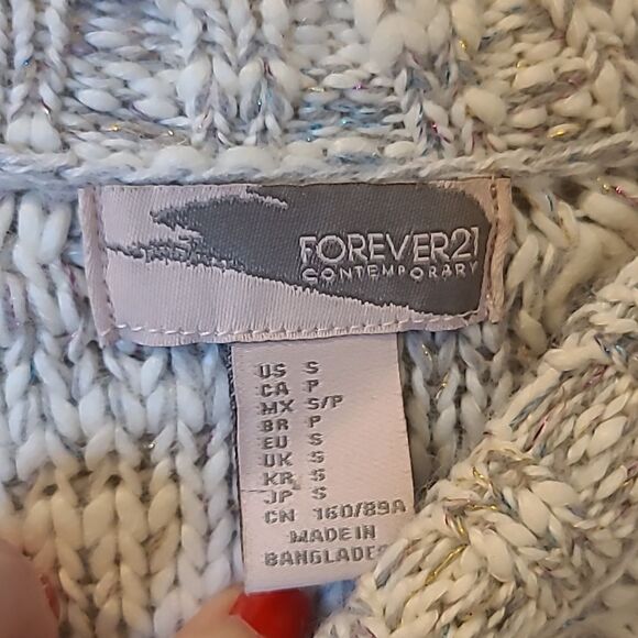 💲6️⃣ Bundled ✔️Forever21 Thick Grey Metallic Thread Sweater sz Small - Picture 4 of 6